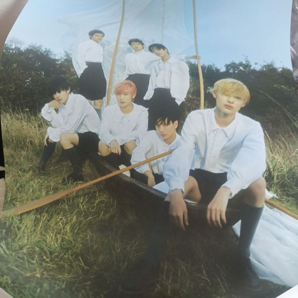 (ส่งใส่กระบอกโปส) โปสเตอร์ อัลบั้ม 1st studio Repackage DIMENSION : ANSWER เวอร์ชัน YET และ NO ตลาดนัดเอนไฮเพน