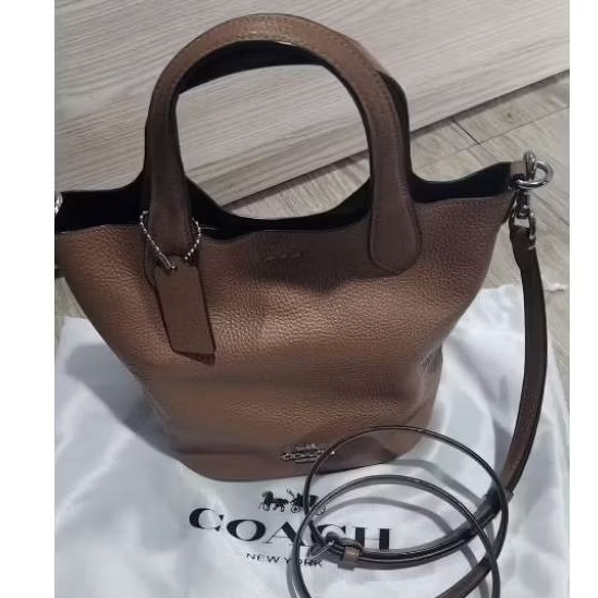 กระเป๋า Coach CR168 Hanna Bucket Bag (ของแท้ มือสองสภาพดี)