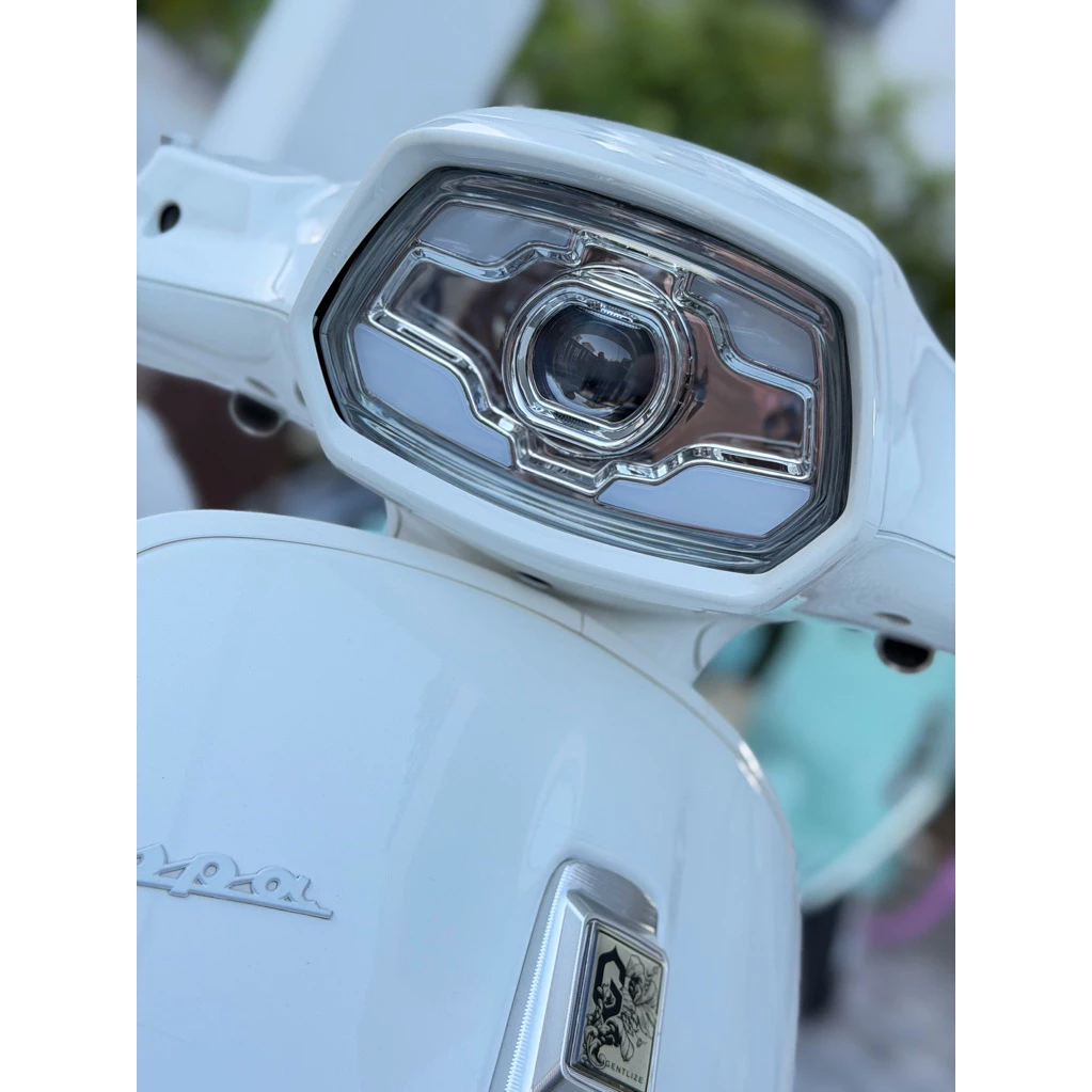 ไฟหน้า LED Vespa Sprint / S125 / S150 พื้นหลังโครเมียม / ดำ thumbnail 3