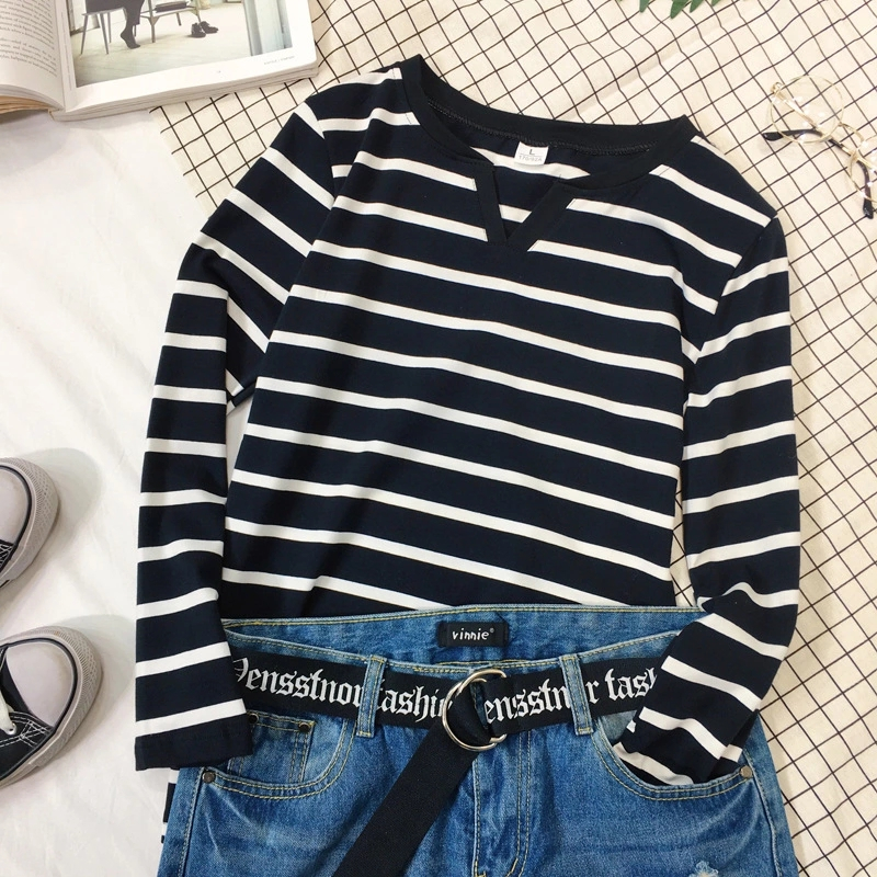 XWbrand  2025NEW เสื้อแขนยาวลายทาง สาวๆอย่าพลาดนะคะ ดีไซน์หลากหลาย  คอกลม-คอวี เลือกได้  ลายขาวดำใส่แล้วเป๊ะ  สบายตัว