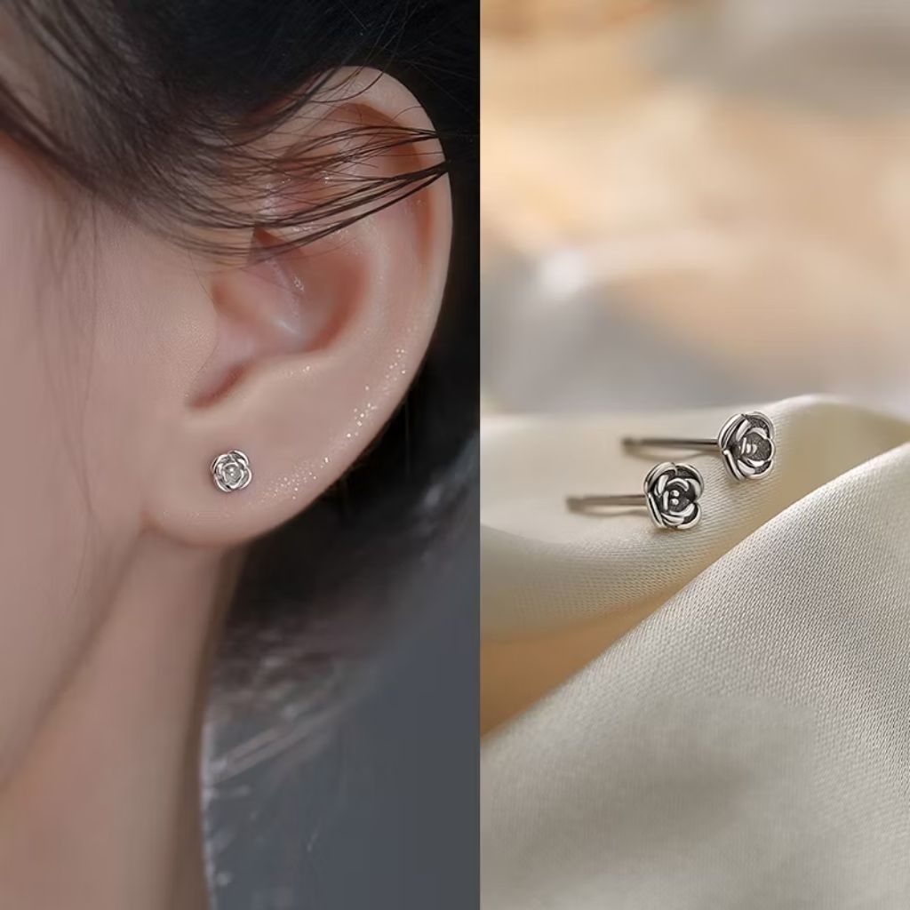 ต่างหูกุหลาบจิ๋ว • Tiny Rose Earring