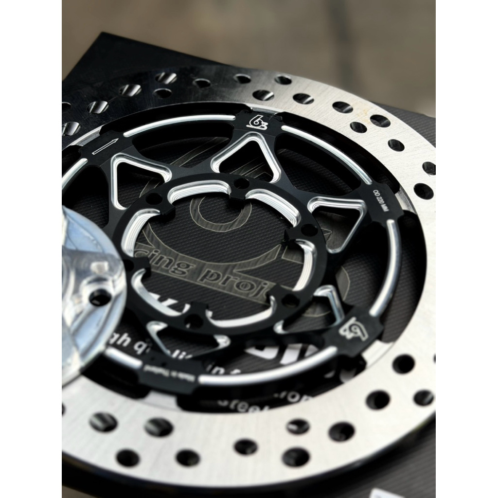 จานดิสเบรคหน้า63 เรซซิ่ง สำหรับWAVE-125R/S/iบังลมขนาด220MM.พร้อมเปเซอร์ รูเฉียง🔥