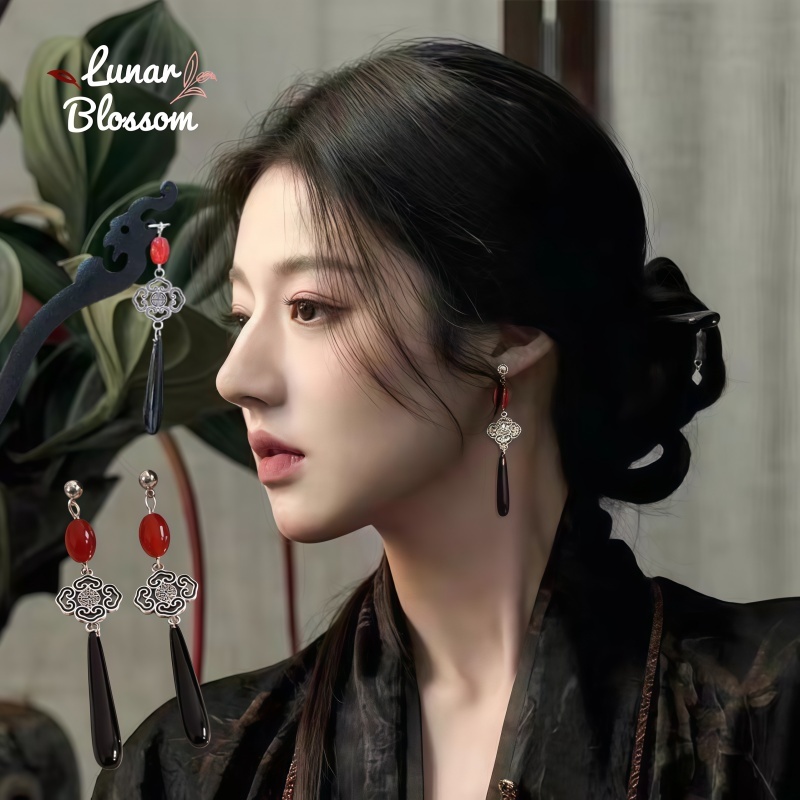 Lunar Blossom💫เท่และสง่างาม  ต่างหูสไตล์เรโทร  เครื่องประดับสไตล์ฮั่นฝูสไตล์เรโทร  ต่างหูพู่สไตล์จีนดั้งเดิม