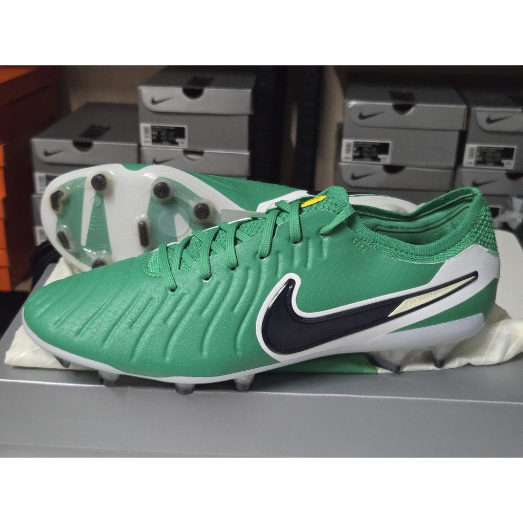 Nike Tiempo Legend 10 Elite FG LV8 รหัส HJ7272-300 (มีไซส์ 255/260/265/270/275/2
