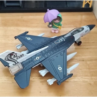 เครื่องบิน เหล็ก F16 F18 ยาว 21.5 ซม. มีเสียงมีไฟ มีลาน ไม่มีกล่อง เครื่องบิน รบ aircraft Scale 1/72