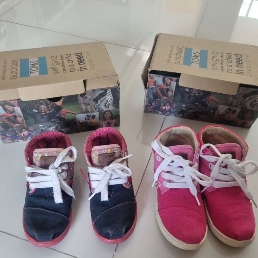 รองเท้าTomsเด็ก มือสอง