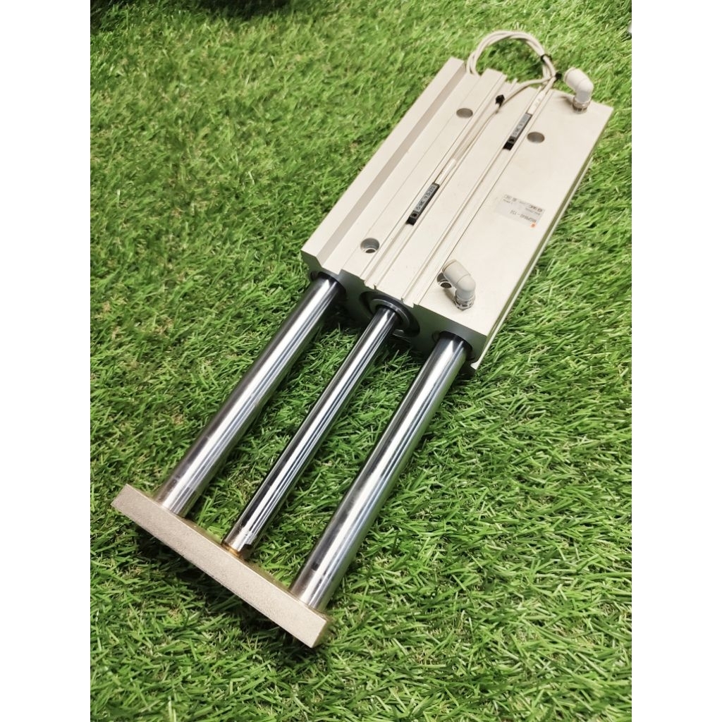 Cylinder 💥SMC💥Model : MGPM40-150 มือสอง