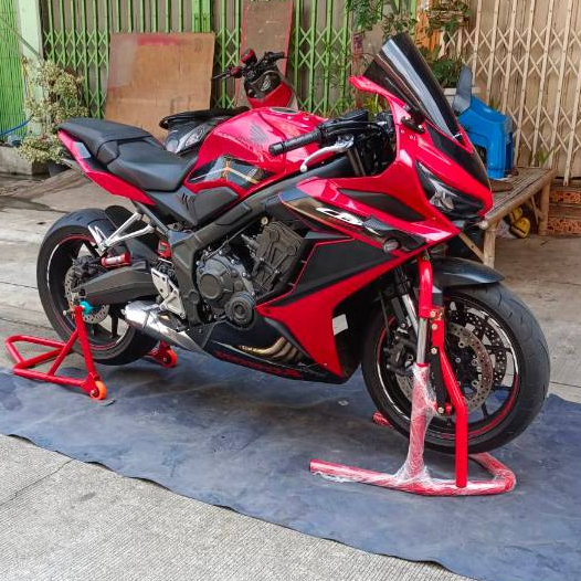 สแตนยกแผงคอหน้า สแตนยกล้อหน้าแผงคอสำหรับขนาด 125 - 400Ccใช้ได้กับรถที่มีรูใต้กระบอกโช้คหน้าเท่านั้น