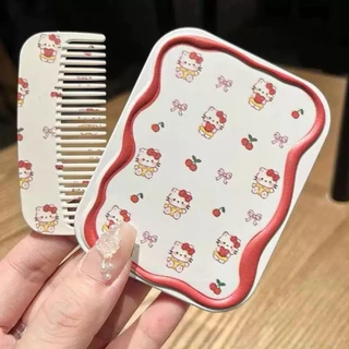 พร้อมส่ง!🇹🇭 Hello Kitty Mirror ตลับกระจกแต่งหน้าพร้อมหวีขนาดเล็ก กะทัดรัด สำหรับพกพา วัสดุพลาสติก รูปสกรีนคมสวย คุณภาพดี