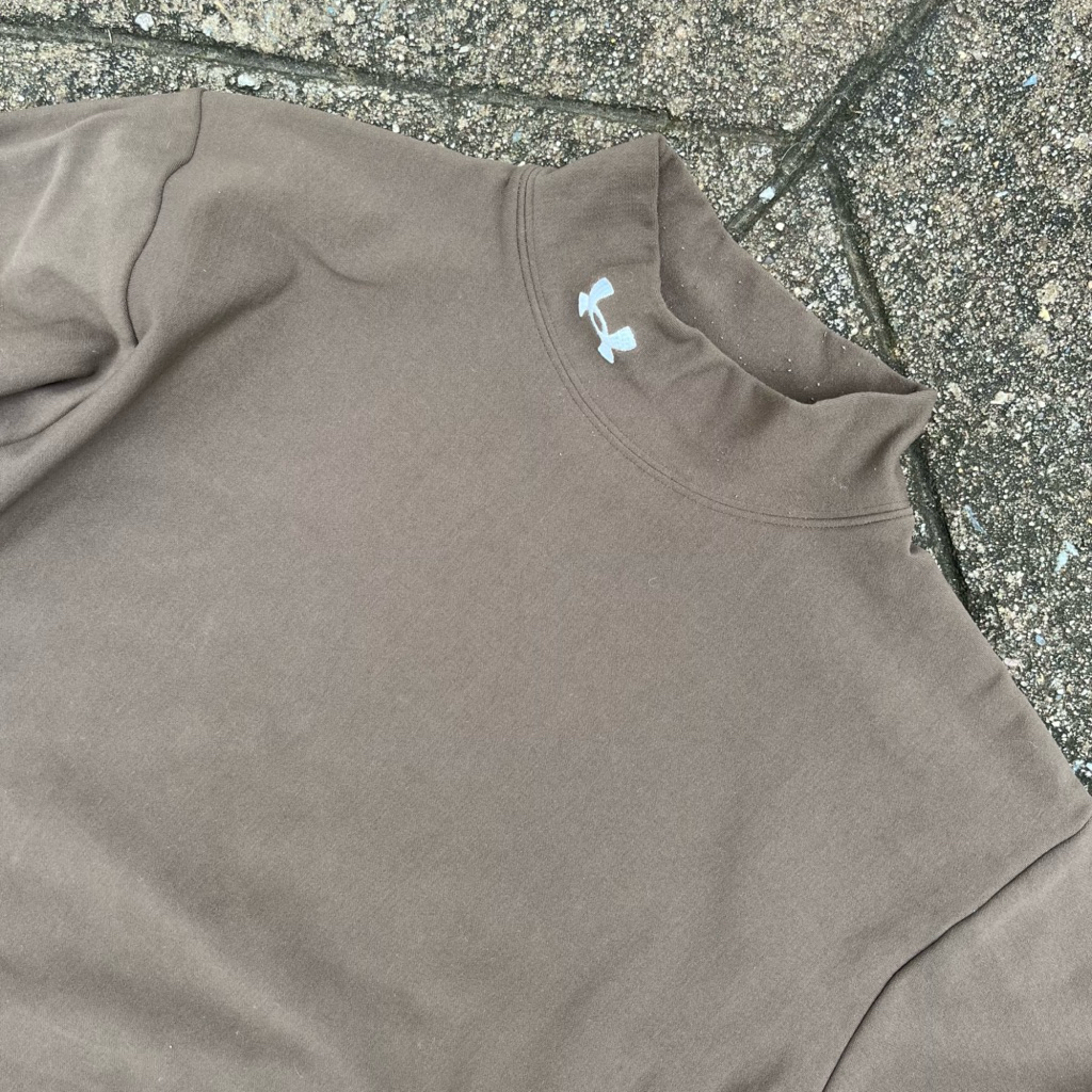 เสื้อ Under Armour มือสอง