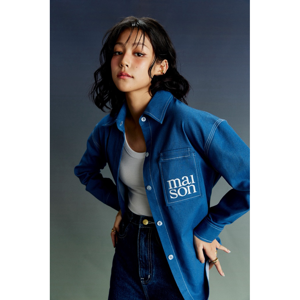 maison KEEPS | Bay Shirts | เสื้อเชิ้ตยีนส์ทรงปักโลโก้ size s