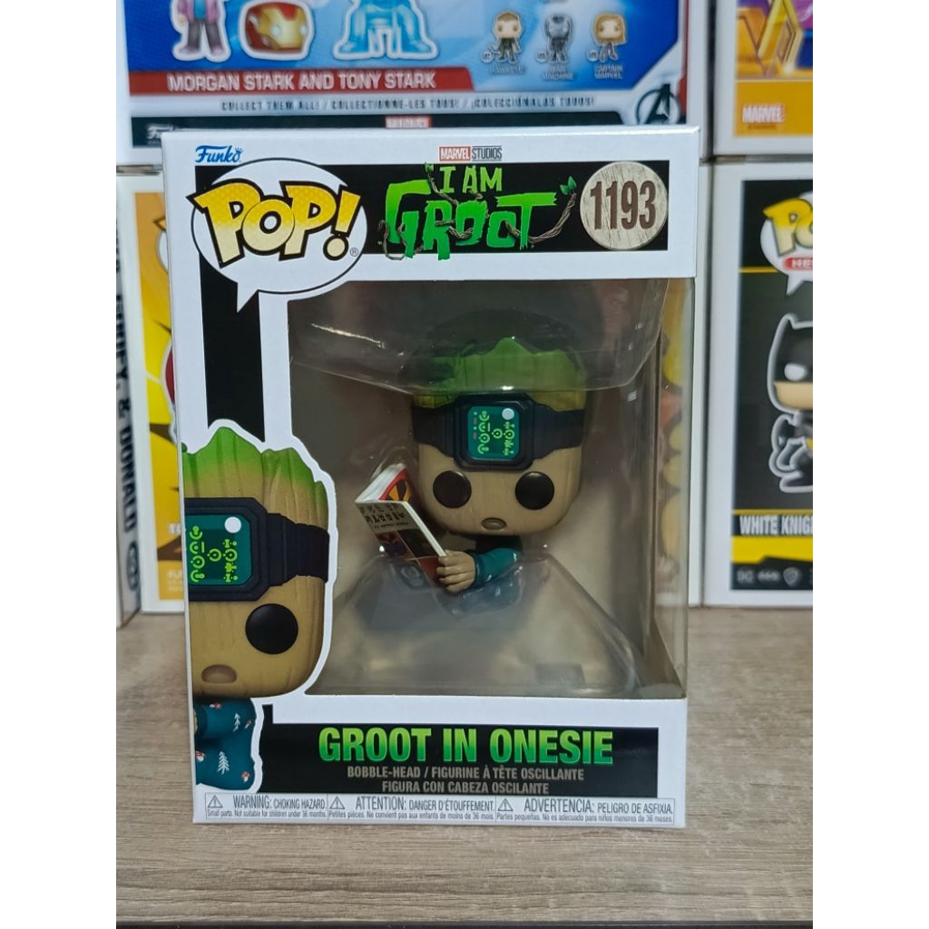 Funko Pop! : I Am Groot - Groot in Onesie with Book
