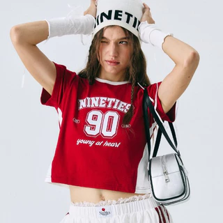 Nineties Design : Sport Club เสื้อยืดแขนสั้น ทรงสลิม รุ่น Varesa