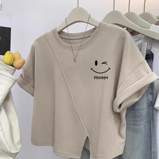 พร้อมส่งในไทย** เสื้อยืดแขนสั้น คอกลมสกรีนลายด้านหน้า ผ้าโพล…