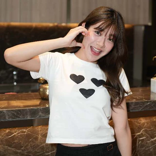 Jean Crop Top เสื้อยืดพิมพ์ลายยีนส์ ลายการ์ตูน แฟชั่นวัยรุ่น genZ ผ้าคอตตอน cotton ใส่เที่ยว ใส่ทำงาน