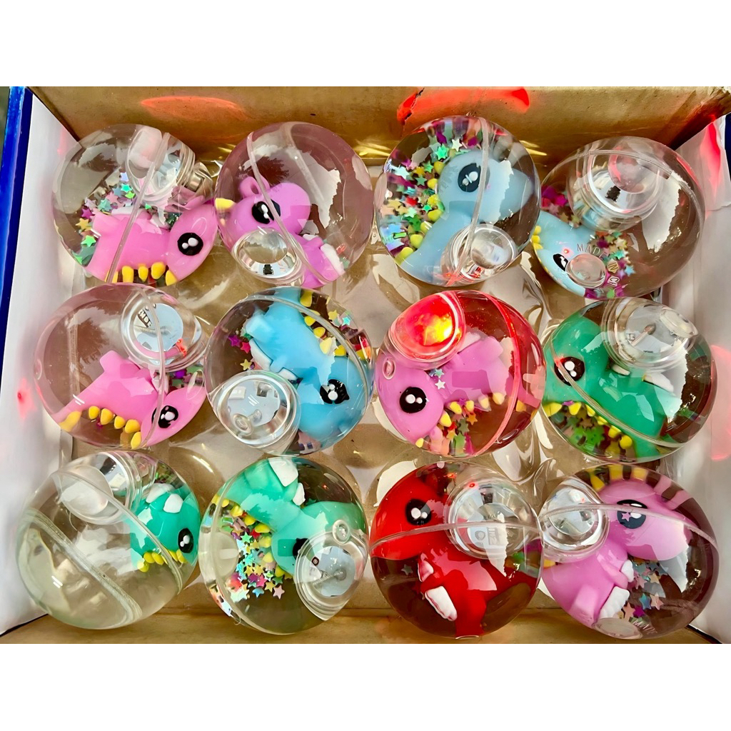 ลูกบอลมีไฟ ข้างในเป็นน้ำ ได้สินค้า 12 ชิ้น  C0705