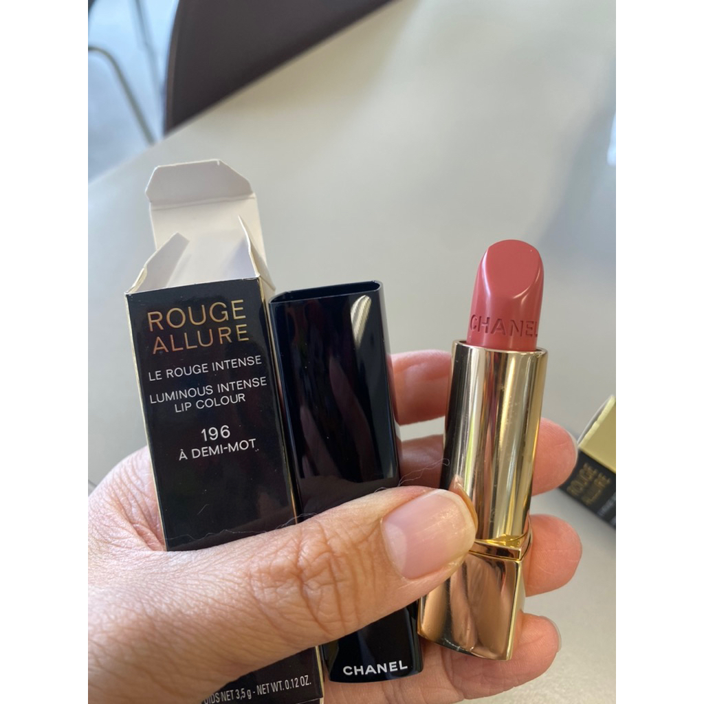 Lip matte คละสี สวยทุกแท่ง ดีทุกอัน