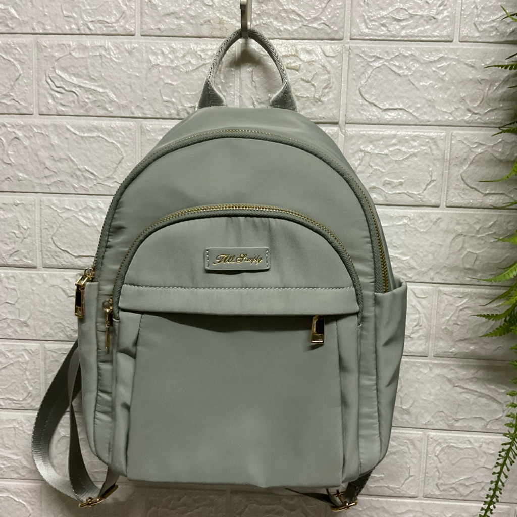 กระเป๋าเป้ กระเป๋าสะพาย TW Simply Brand เทวินทร์ ใหม่ ไม่ผ่านการใช้งาน กว้าง 10 สูง 11 ก้น 5 นิ้ว รา