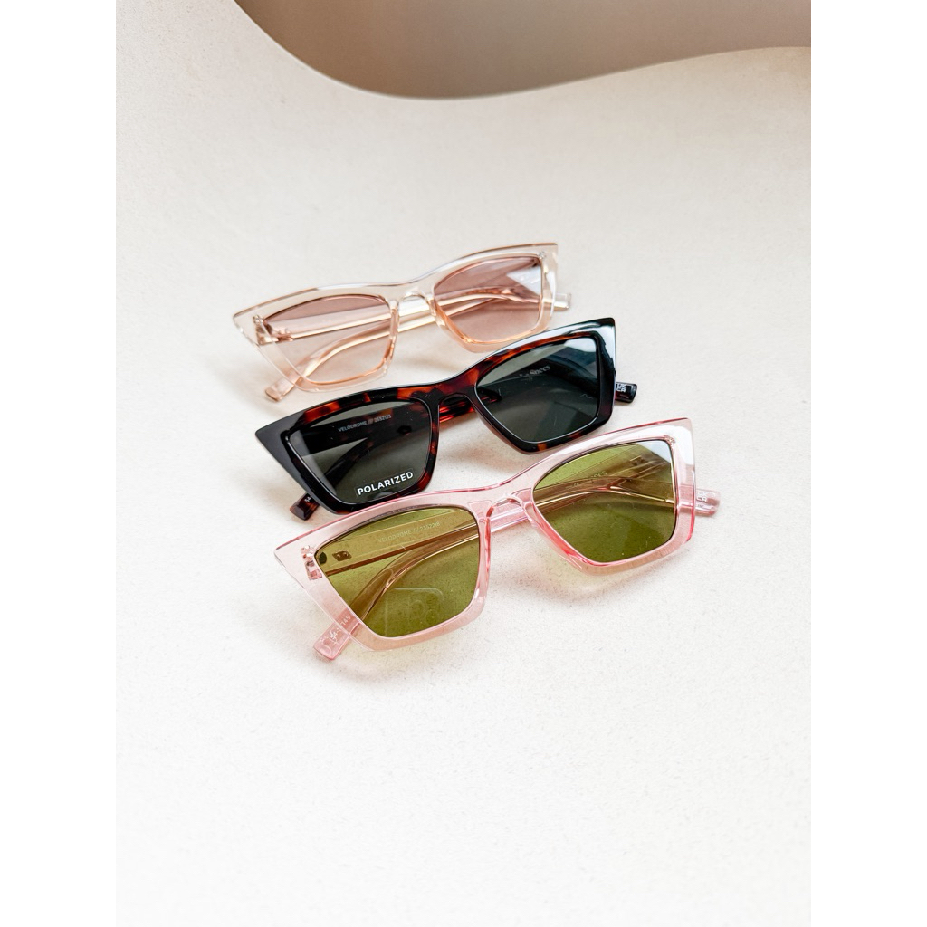 Le specs “ Velodrome “ ทรงนี้เลยใช่มั้ยค้า ที่ตามหากัน สี่เหลี่ยมแคทอาย สวยมากค่า