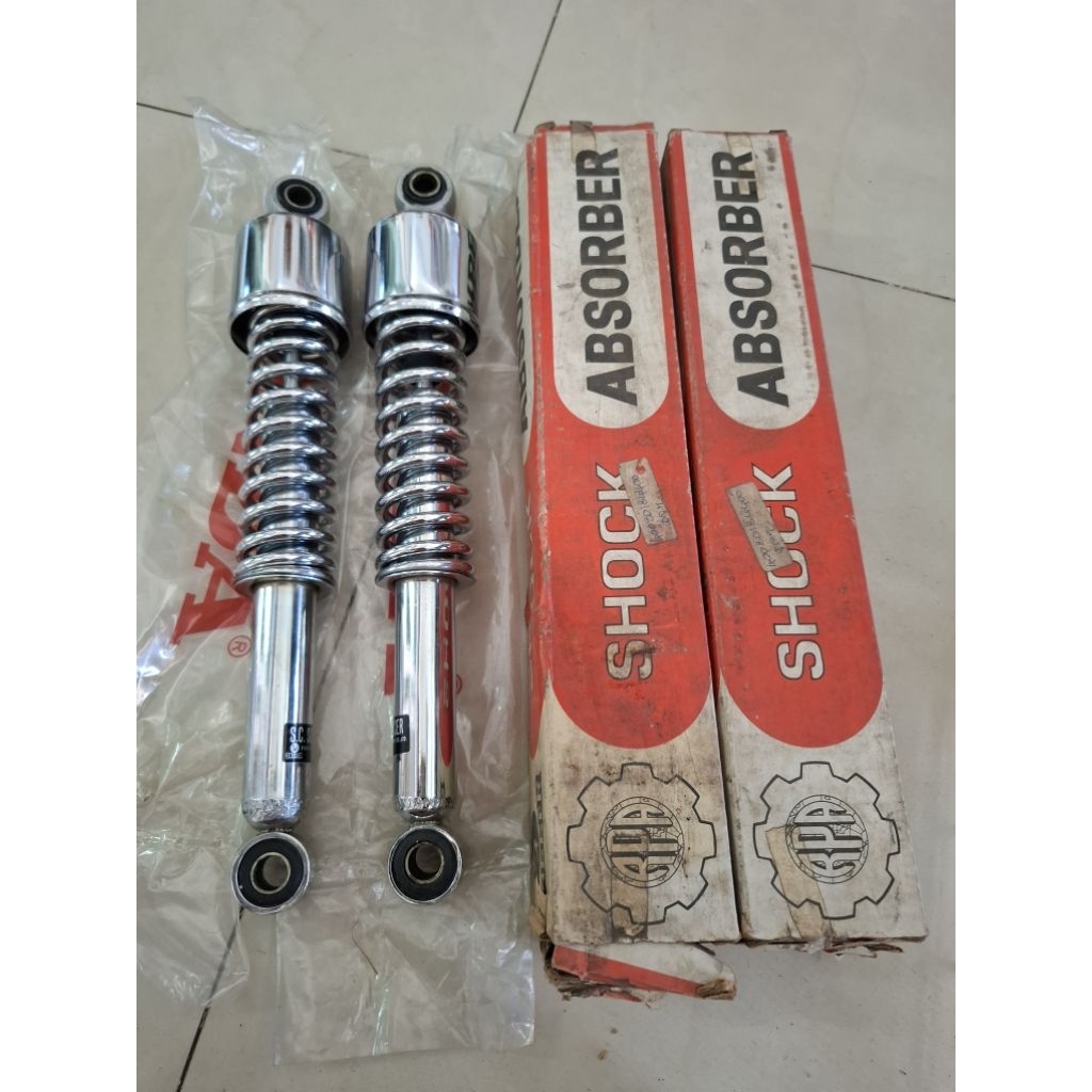 โช๊คหลัง Honda JX110S4-S5-JX125-CG หรือจะเอาไปใส่รุ่นอื่นแบบสปริงชุบเงาของใหม่งานเก่าเก็บยี่ห้อ Socc