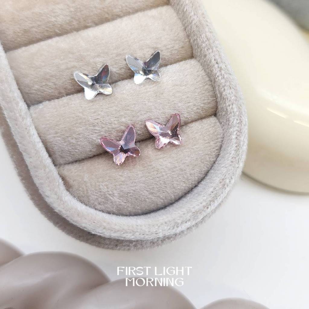 First Light Morning :  Vanessa Earrings  ต่างหู Swarovski Elements ต่างหูแป้นเสียบ
