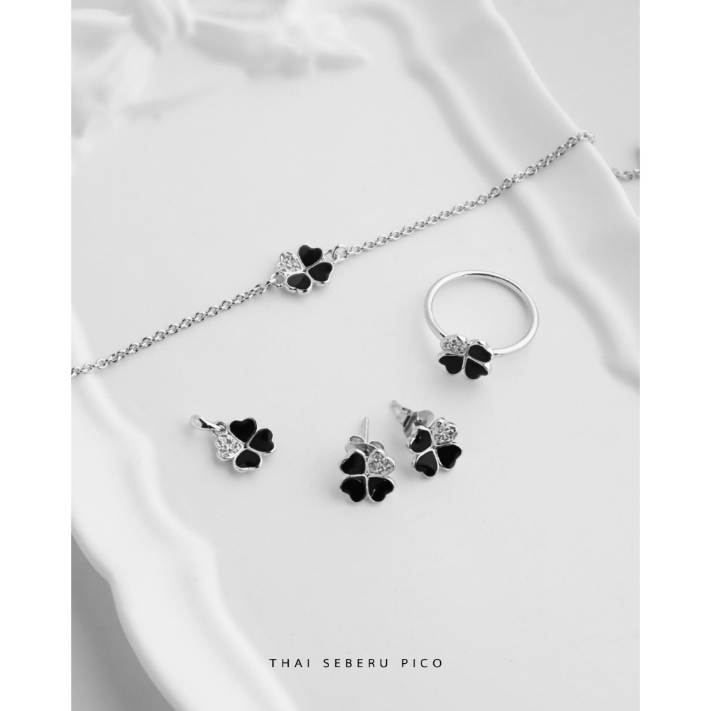 Luminous Clover - จี้กำไลต่างหู SV925