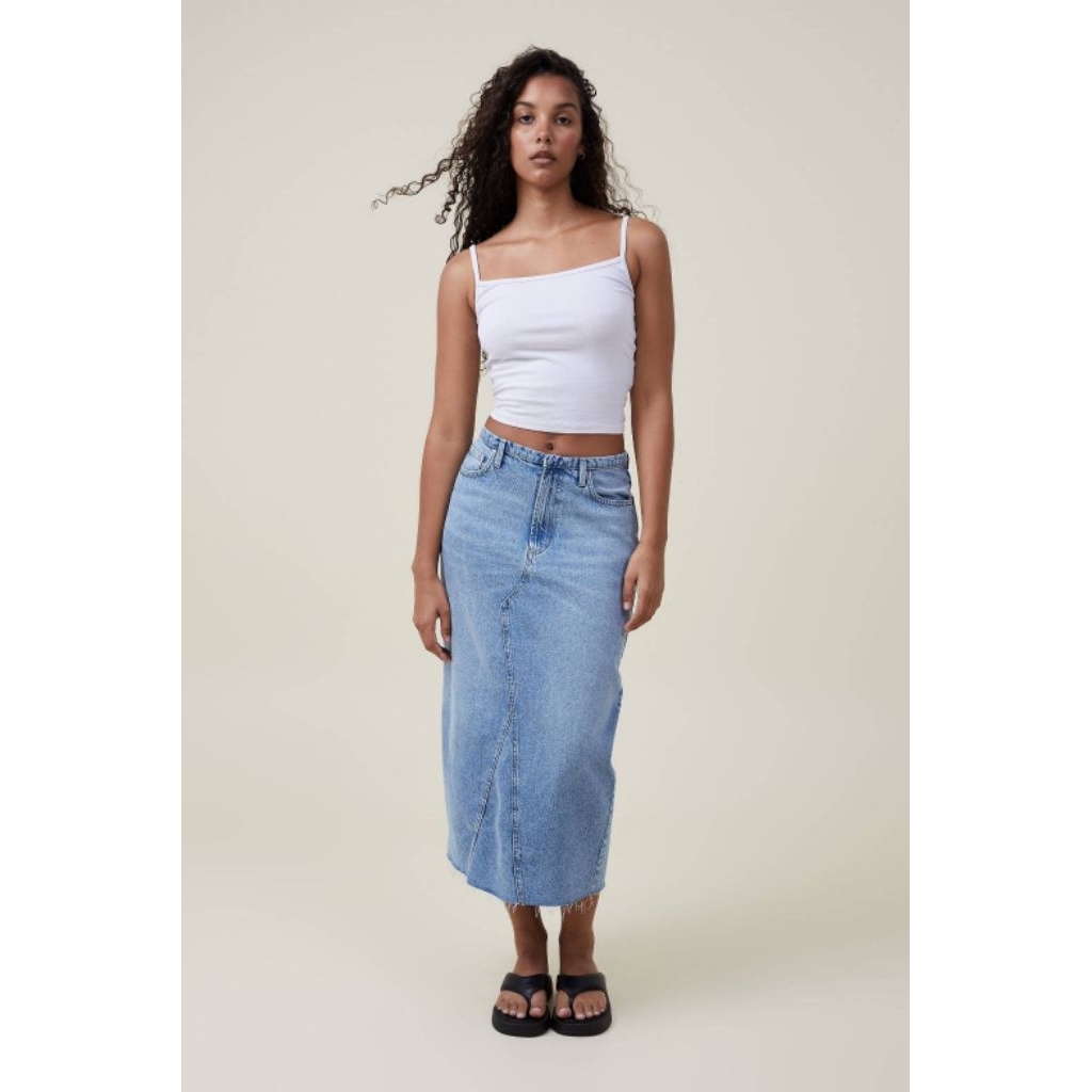 Cotton On Maxi Denim Skirt กระโปรงยีนส์ทรงสวย ดีเทลขอบเอวเล็ก ซิปหน้า ผ่าหลัง ผสม30%Recycled Cotton น่ารักกกกก