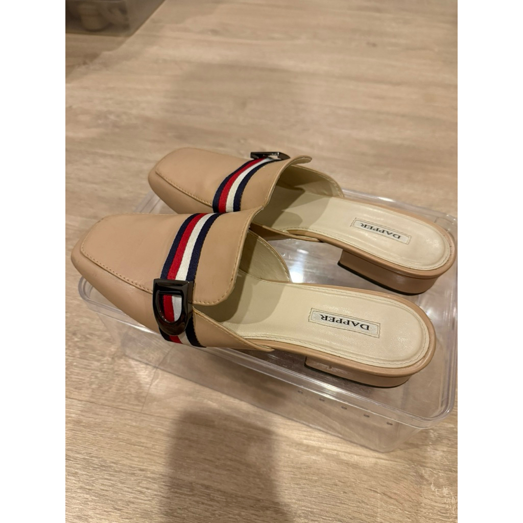 ส่งต่อ - Dapper รองเท้าเปิดส้น size 38