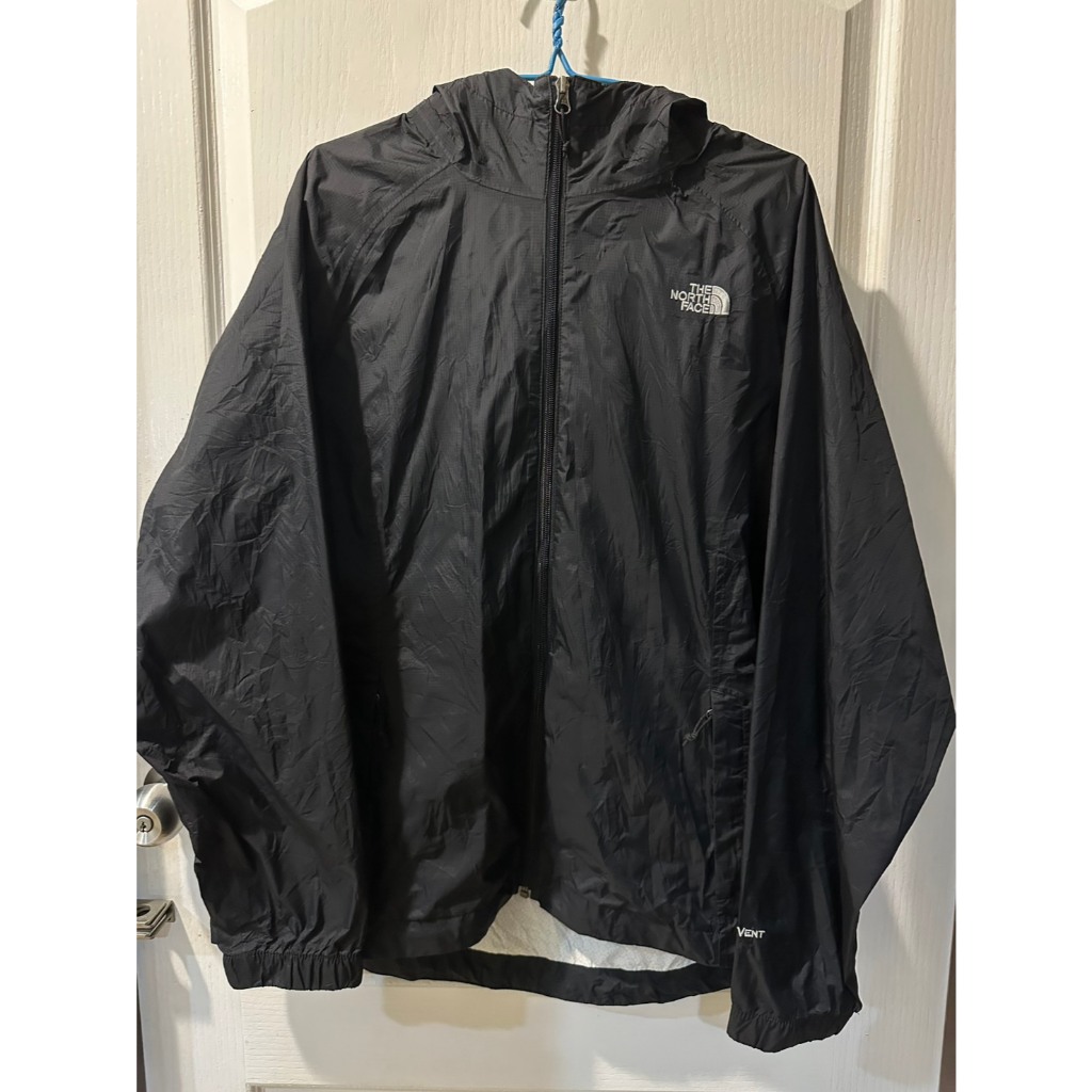 เสื้อ Thenorthface (TNF) มือสอง แท้100% Hyvent อก 46 ยาว 27 มีตำหนิลอกคอตามรูป