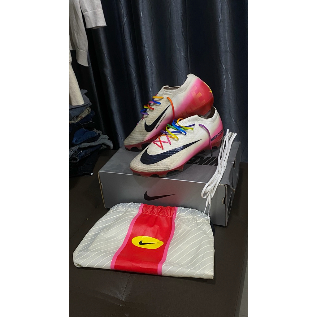 Nike Mercurials MV16