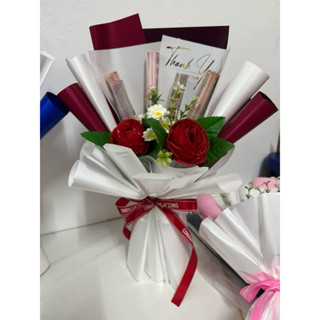 ช่อเปล่าใส่ธนบัตรแบบม้วนหลอด5ใบช่อดอกไม้