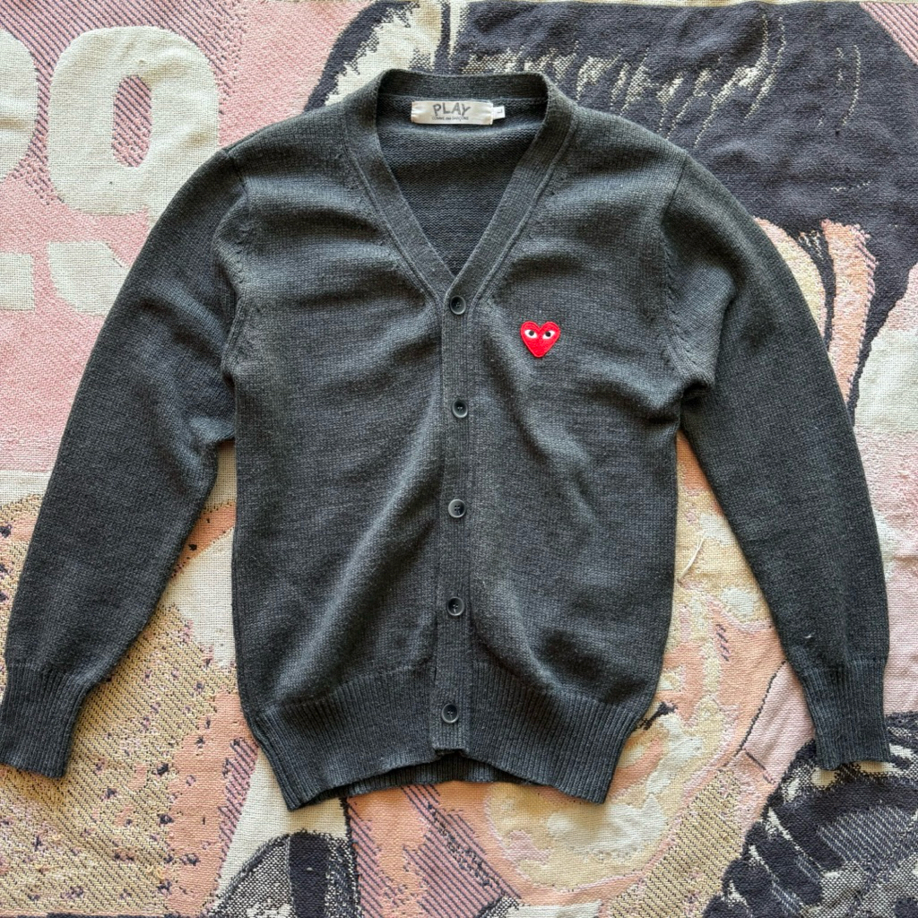 ❤️💚Comme Des Garcons Play Cardigan V-neck❤️💚