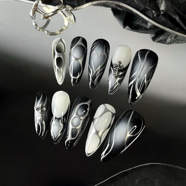 เล็บเจลลายy2k nails - y2k set 🕷️🎧ྀི♪⋆.✮