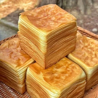 ขนมปังเลเยอร์เนยสดเซ็ท3แถม1 (ได้4ห่อ)