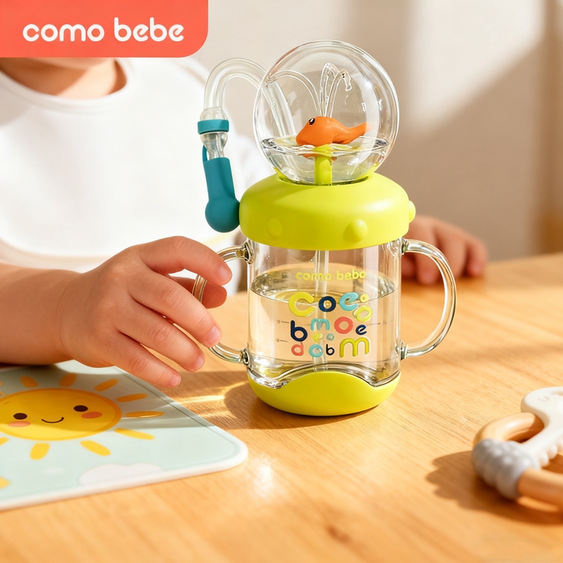COMO BEBE ขวดน้ำเด็ก Tritan BPA Free 220ml/350ml หลอดดูดปลาวาฬพ่นน้ำ แก้วน้ำเด็กหัดดื่ม ปลอดภัย