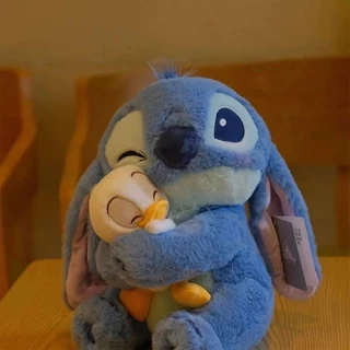 พร้อมส่ง🧸ตุ๊กตาของเล่น น่ารักและนุ่มนวล Stitch Hug Duck Doll ตุ๊กตา เหมาะกับของขวัญวันเกิด สําหรับเด็กหมอนตุ๊กตาของขวัญ