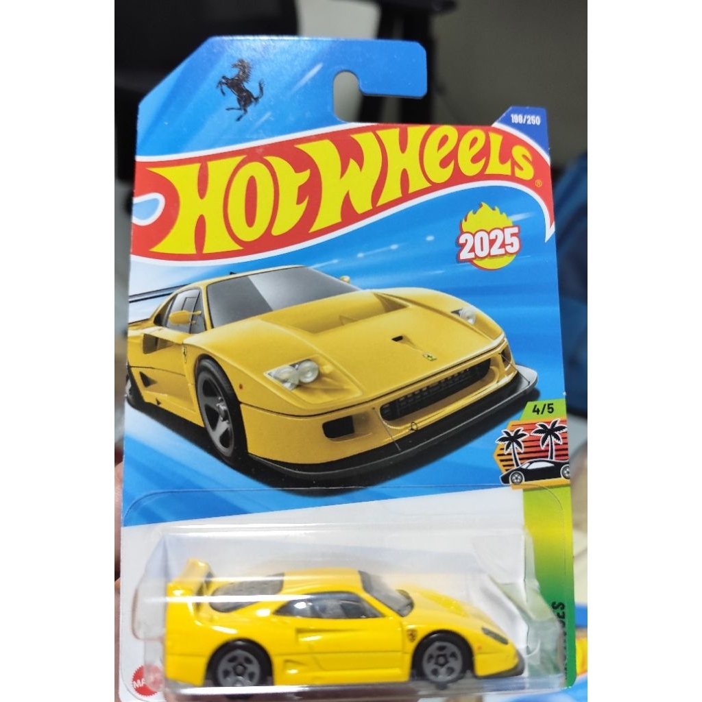 Hot Wheels Ferrari F40 Competizione1:64