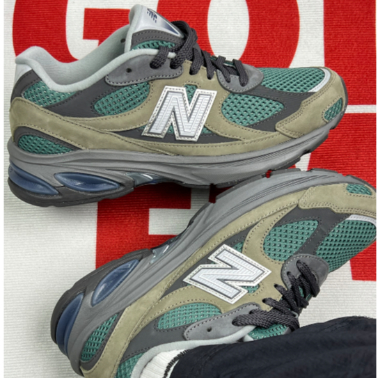 New Balance NB 2010 "Vintage Khaki" Low cut Brown