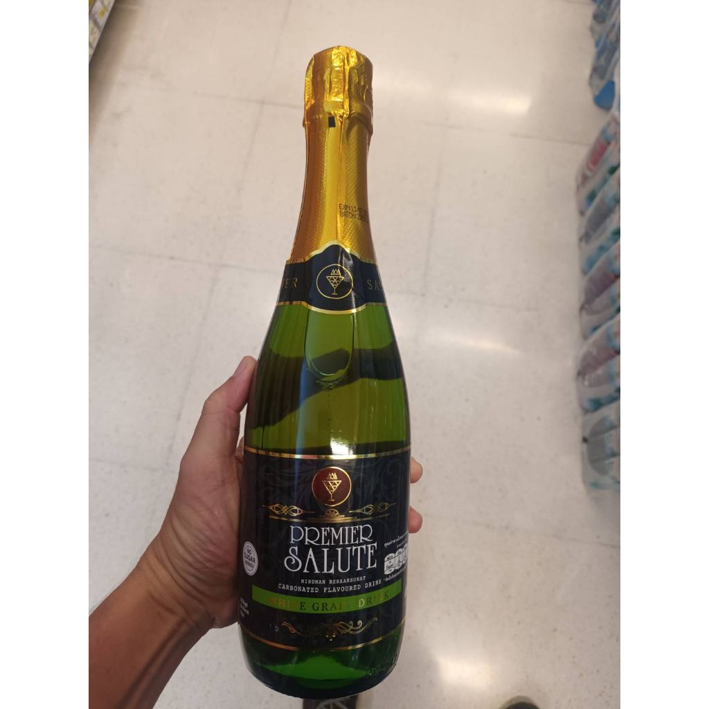Premier Salute White Grape Drink 750ml.น้ำกลิ่นองุ่นขาว อัดก๊าซ สูตร ไม่มีน้ำตาล