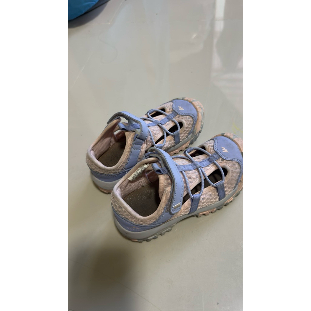 รองเท้าเด็กผู้หญิงQUECHUA💯(มือสอง)