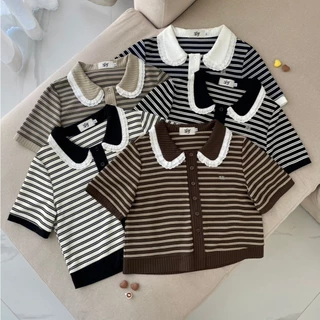 SISSY : เสื้อแขนสั้น (XS-XXL) คอบัวแต่งขอบลูกไม้ 2 ชั้น ลายขวางกระดุมหน้า ปักอะไหล่เงิน ผ้าถัก cotton