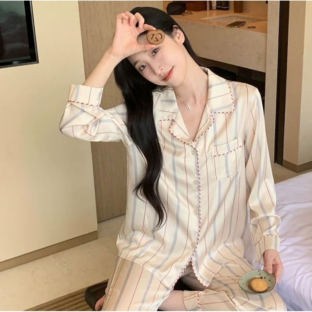 ชุดนอน Soft Cream Striped Pajamas - Her (premium silk satin)