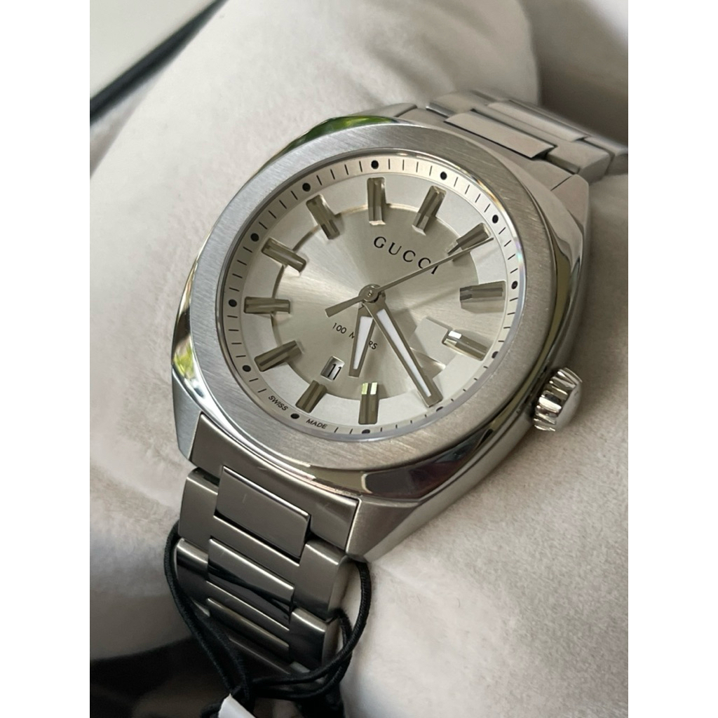 GUCCI GG2570 Men’s Watch Silver Dial หน้าปัด 37 mm