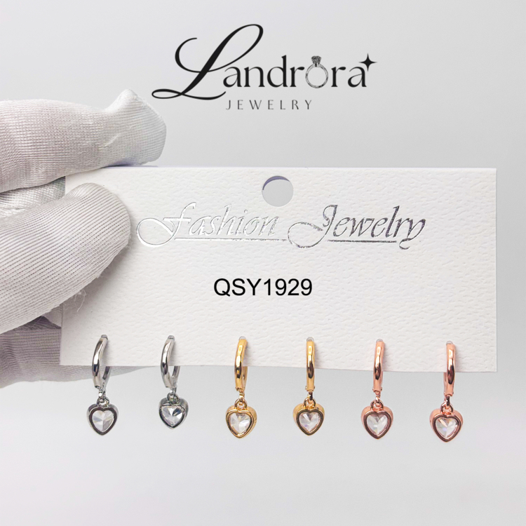 ต่างหูรูปหัวใจส่องประกาศเจิดจรัส Hear shape diamond ear hoops QSY1929