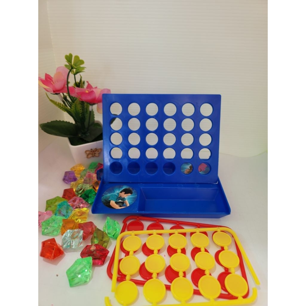 ของเล่น CONNECT 4 เสริมพัฒนาเด็ก