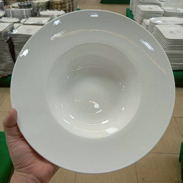 จานหลุม จานหลุมเซรามิก 10 นิ้ว จานหลุมลายสีขาวเงา จานราคาถูกๆ ทำจากเซรามิกเนื้อดี