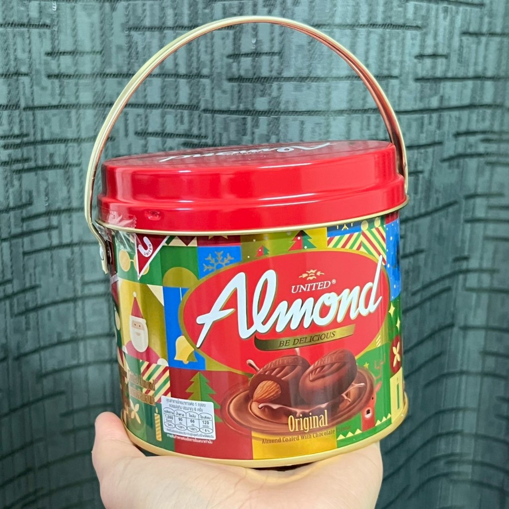 United Almond chocolate ช็อคโกแลตอัลมอลด์ถังเหล็ก (ลายคริสมาส) - รูปที่ 3