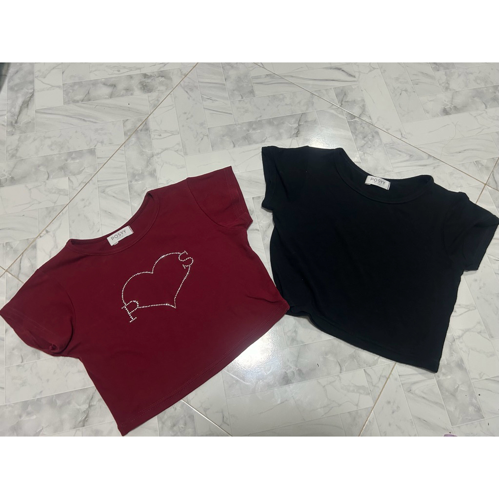 เสื้อPOSSYมือสองขายคู่ค่ะ