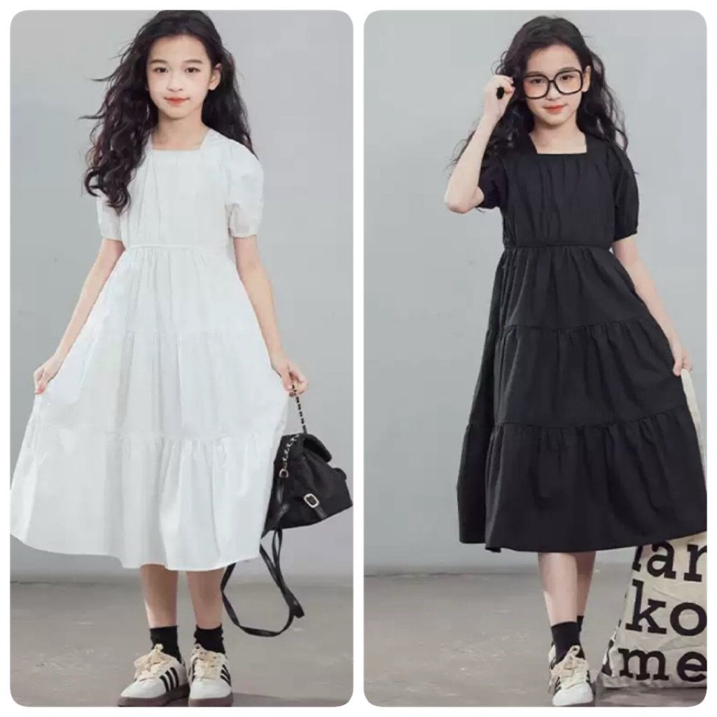 เดรสสีดำ กับ สีขาวเรียบๆ / 390 / P