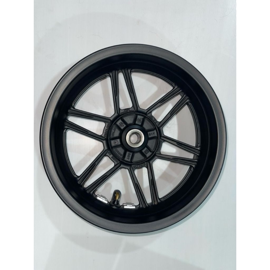 ล้อเเม็กหลัง Forza350 HONDA เเท้ มือสองสภาพดี